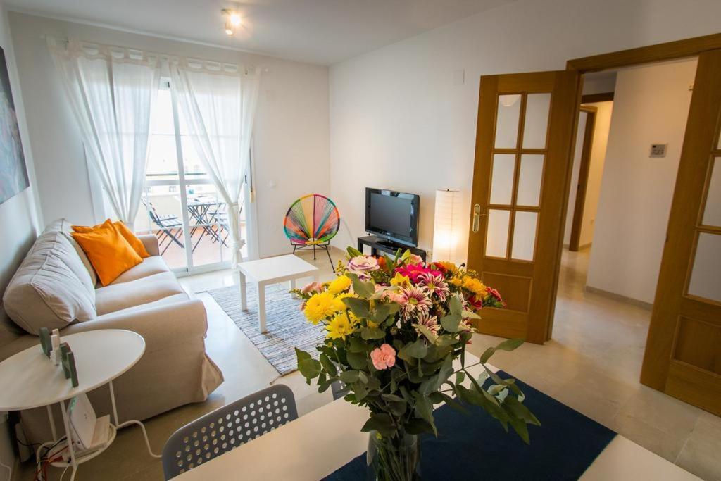 Apartament Costa, 2 Habitaciones, Terraza, Luminoso, Wifi Y Parking *